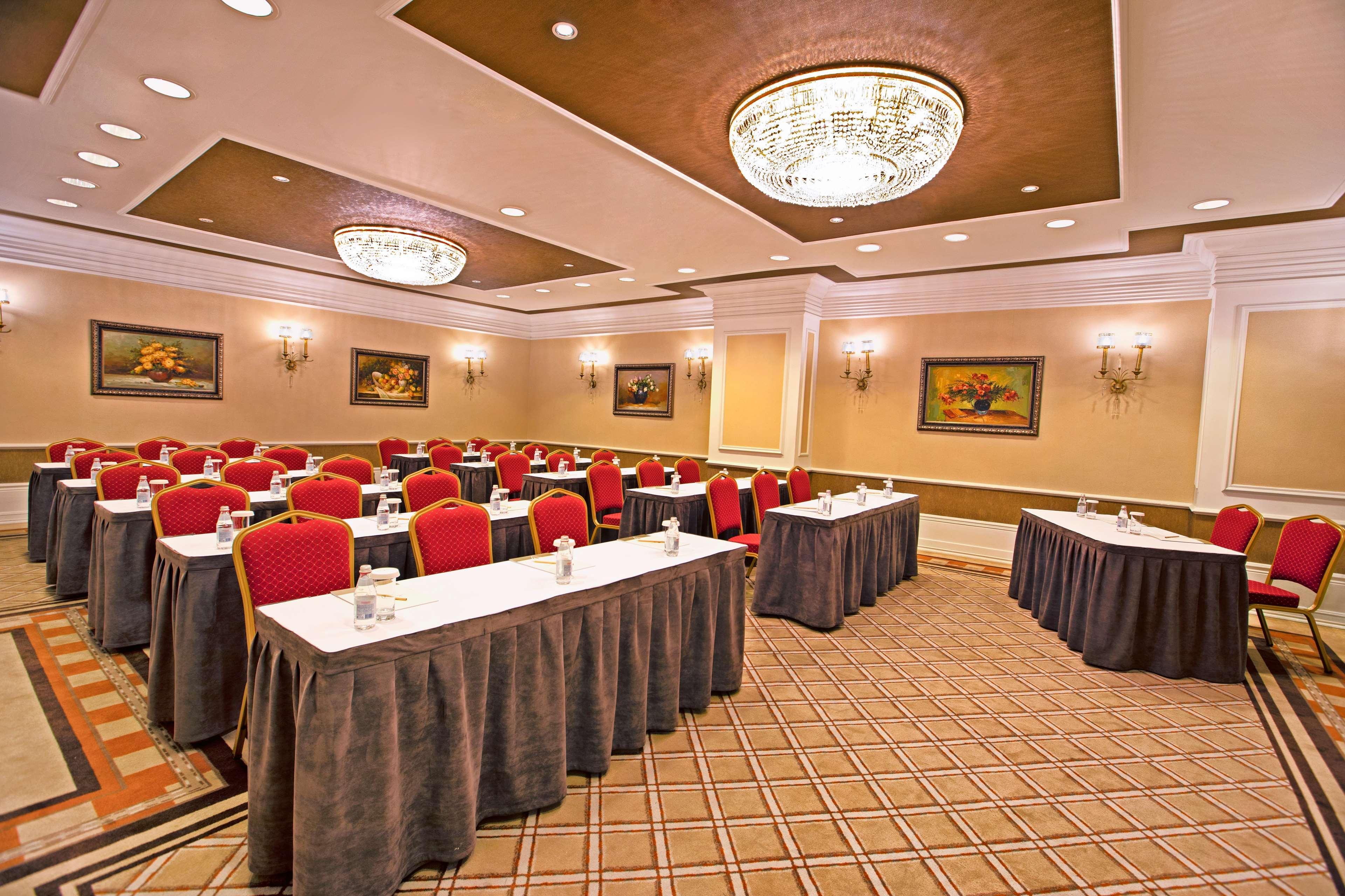 Otel Rixos Almatı